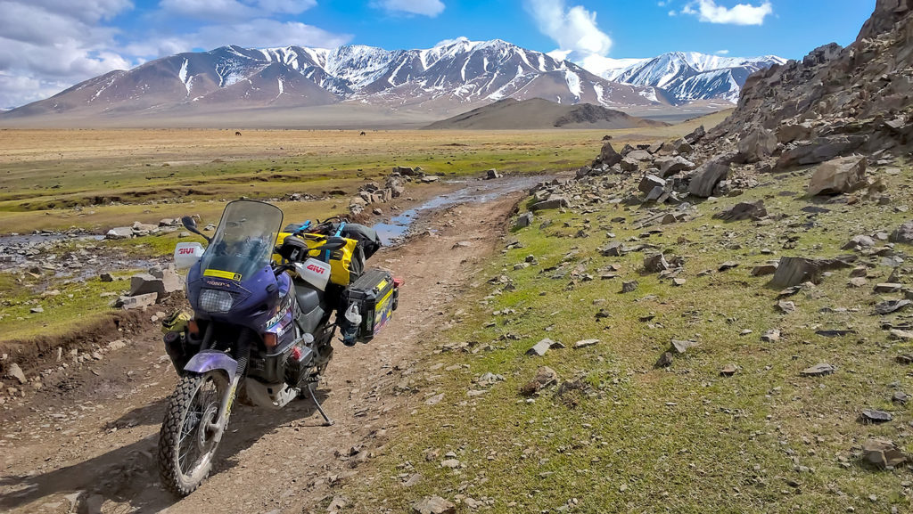 In moto verso Ulaangom in Mongolia